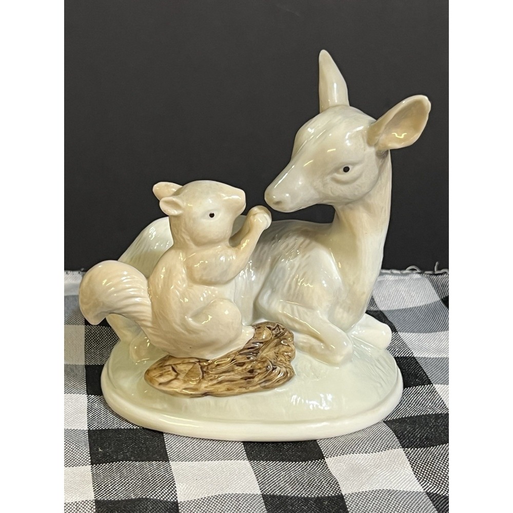 UCGC‎ VTG Woodland Animal Friends Deer and Squirrel Porcelain 4.5"H (2098)